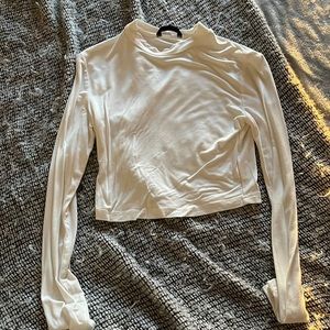 Long sleeve crop top
